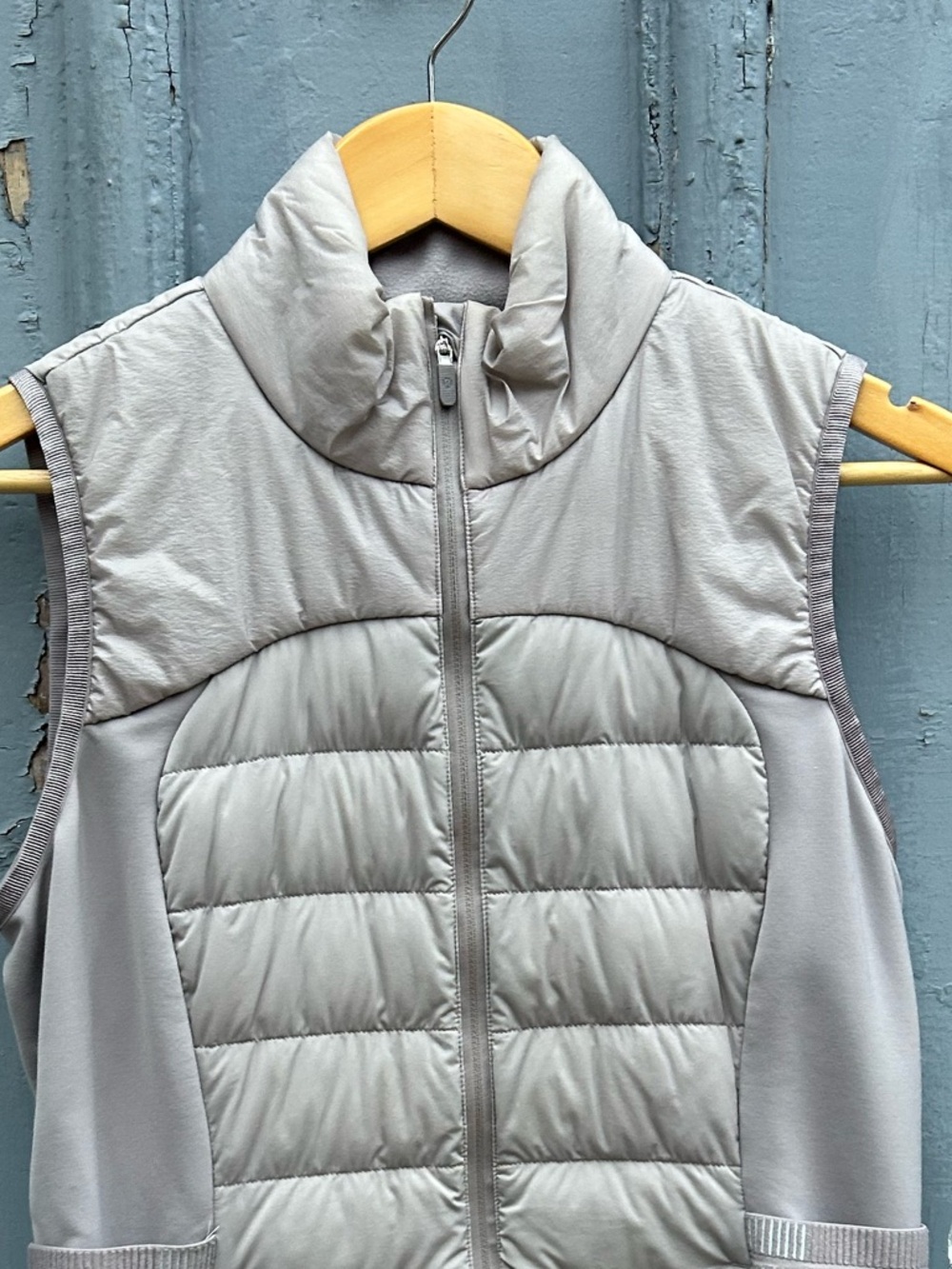 Lululemon Chrome Down for it all vest, size 8 - Picture 7 of 15